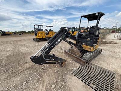 John Deere 26 P-TIER Mini Excavator