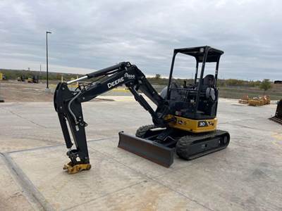 John Deere 30 Mini Excavator