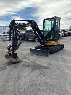 John Deere 30 P-TIER Mini Excavator