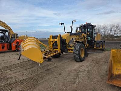 Caterpillar 12M2 Motor Grader