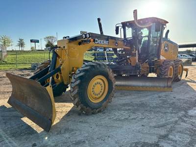 John Deere 672G Motor Grader
