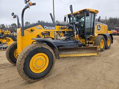 John Deere 672G Motor Grader