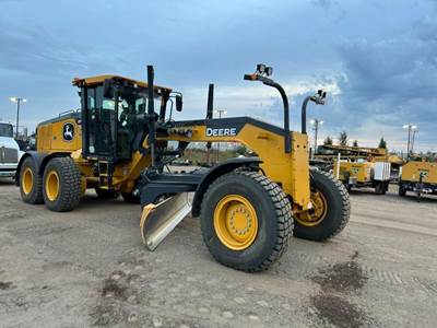 John Deere 672G Motor Grader