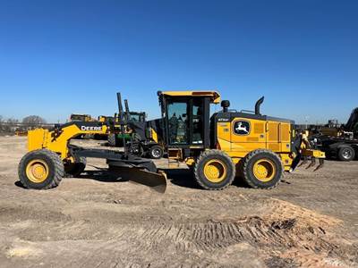 John Deere 672G Motor Grader
