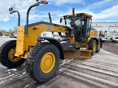 John Deere 672G Motor Grader