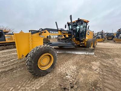 John Deere 672G Motor Grader