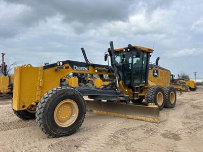 John Deere 672G Motor Grader