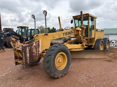 John Deere 770BH Motor Grader