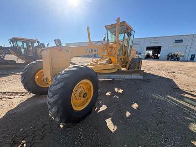 John Deere 770BH Motor Grader