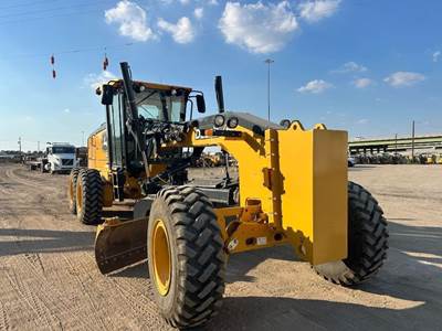 John Deere 770G Motor Grader