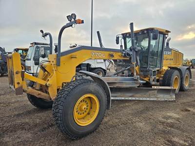 John Deere 770G Motor Grader