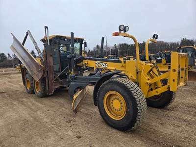 John Deere 772D Motor Grader