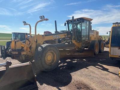 John Deere 772D Motor Grader