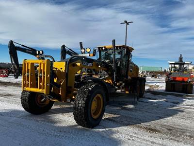John Deere 772G Motor Grader