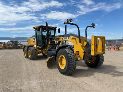 John Deere 772G Motor Grader
