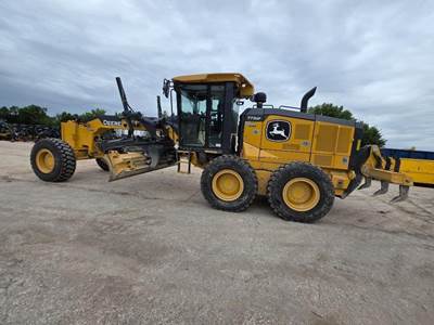 John Deere 772G Motor Grader