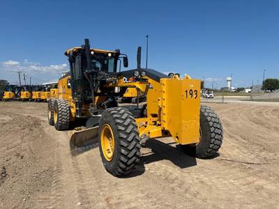John Deere 772G Motor Grader