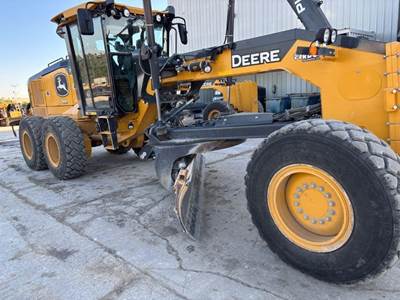 John Deere 772G Motor Grader