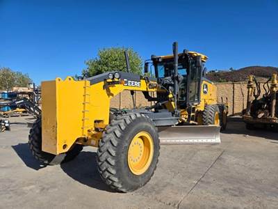 John Deere 772G Motor Grader