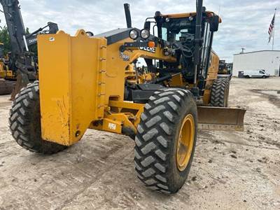 John Deere 772G Motor Grader
