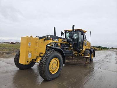John Deere 772G Motor Grader