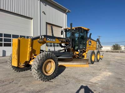 John Deere 772G Motor Grader