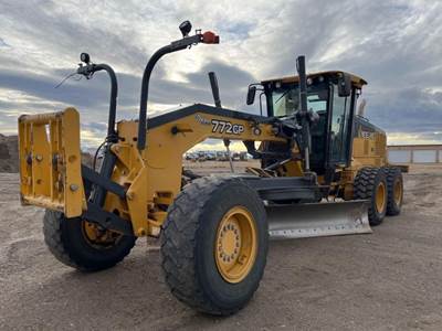 John Deere 772G Motor Grader