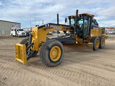 John Deere 772G Motor Grader
