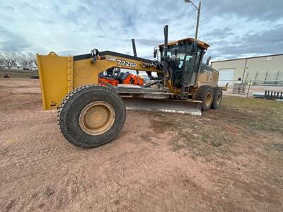John Deere 772G Motor Grader