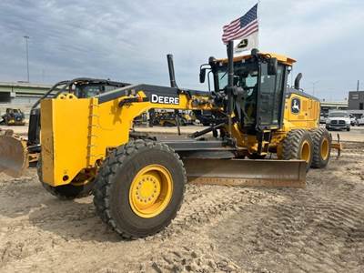 John Deere 772G Motor Grader