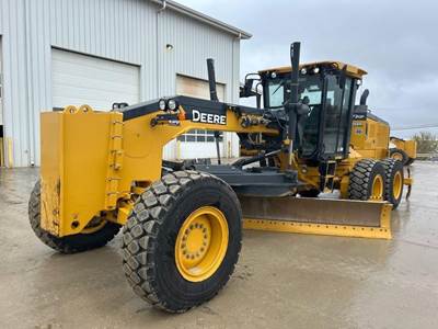 John Deere 772G Motor Grader