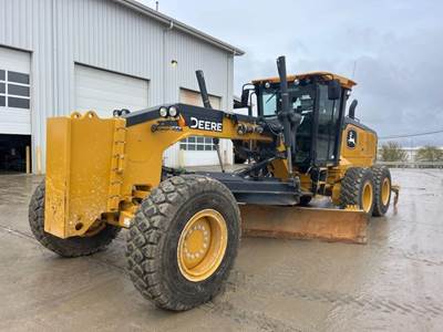 John Deere 772G Motor Grader