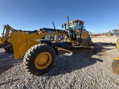 John Deere 772G Motor Grader