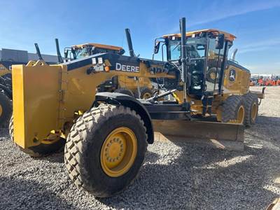 John Deere 772G Motor Grader