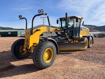John Deere 772G Motor Grader