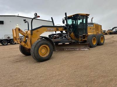 John Deere 772G Motor Grader