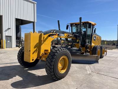 John Deere 772G Motor Grader