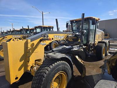 John Deere 772G Motor Grader