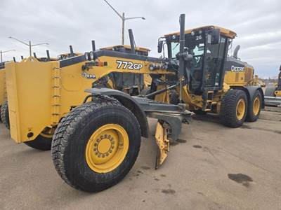 John Deere 772G Motor Grader