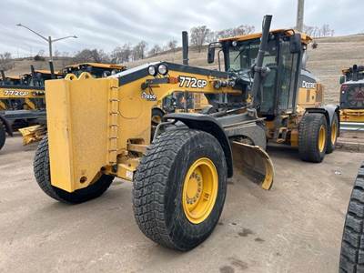 John Deere 772G Motor Grader