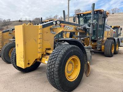 John Deere 772G Motor Grader