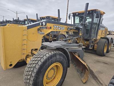 John Deere 772G Motor Grader