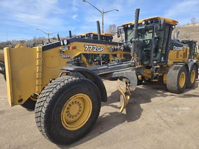 John Deere 772G Motor Grader