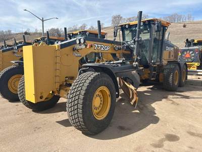 John Deere 772G Motor Grader