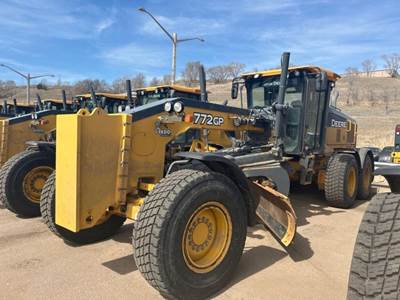 John Deere 772G Motor Grader