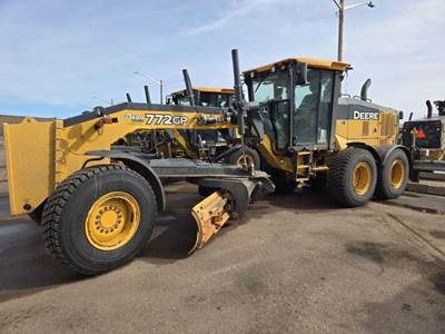 John Deere 772G Motor Grader