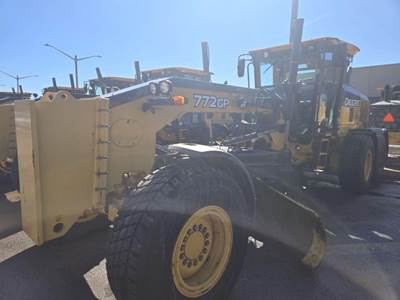 John Deere 772G Motor Grader