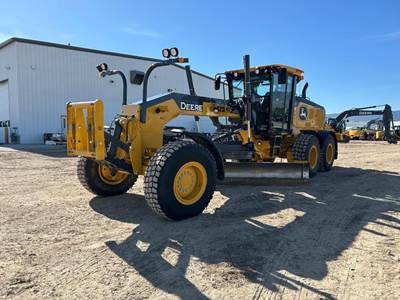 John Deere 772G Motor Grader