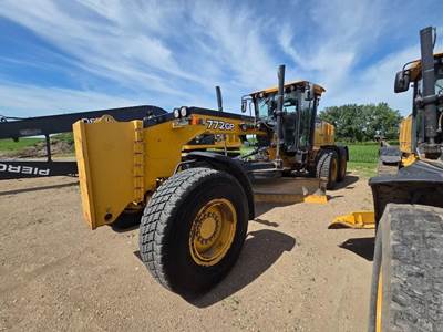 John Deere 772G Motor Grader