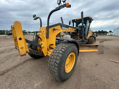 John Deere 772G Motor Grader